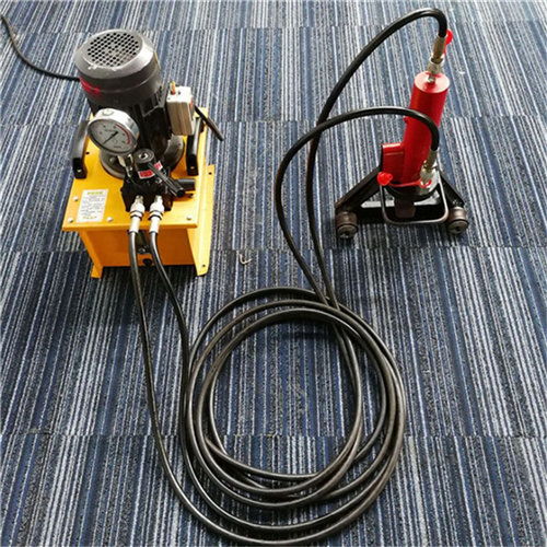 今日報價 新疆昌吉40型鋼筋彎曲調直一體機 現場調試